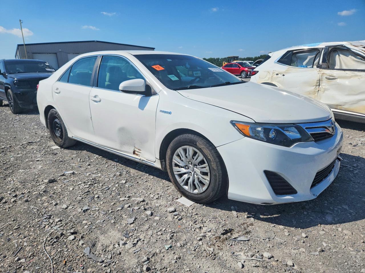 2013 Toyota Camry Hybrid Le - Фото 4