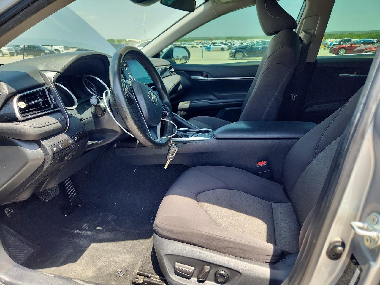2023 Toyota Camry Le - Фото 7