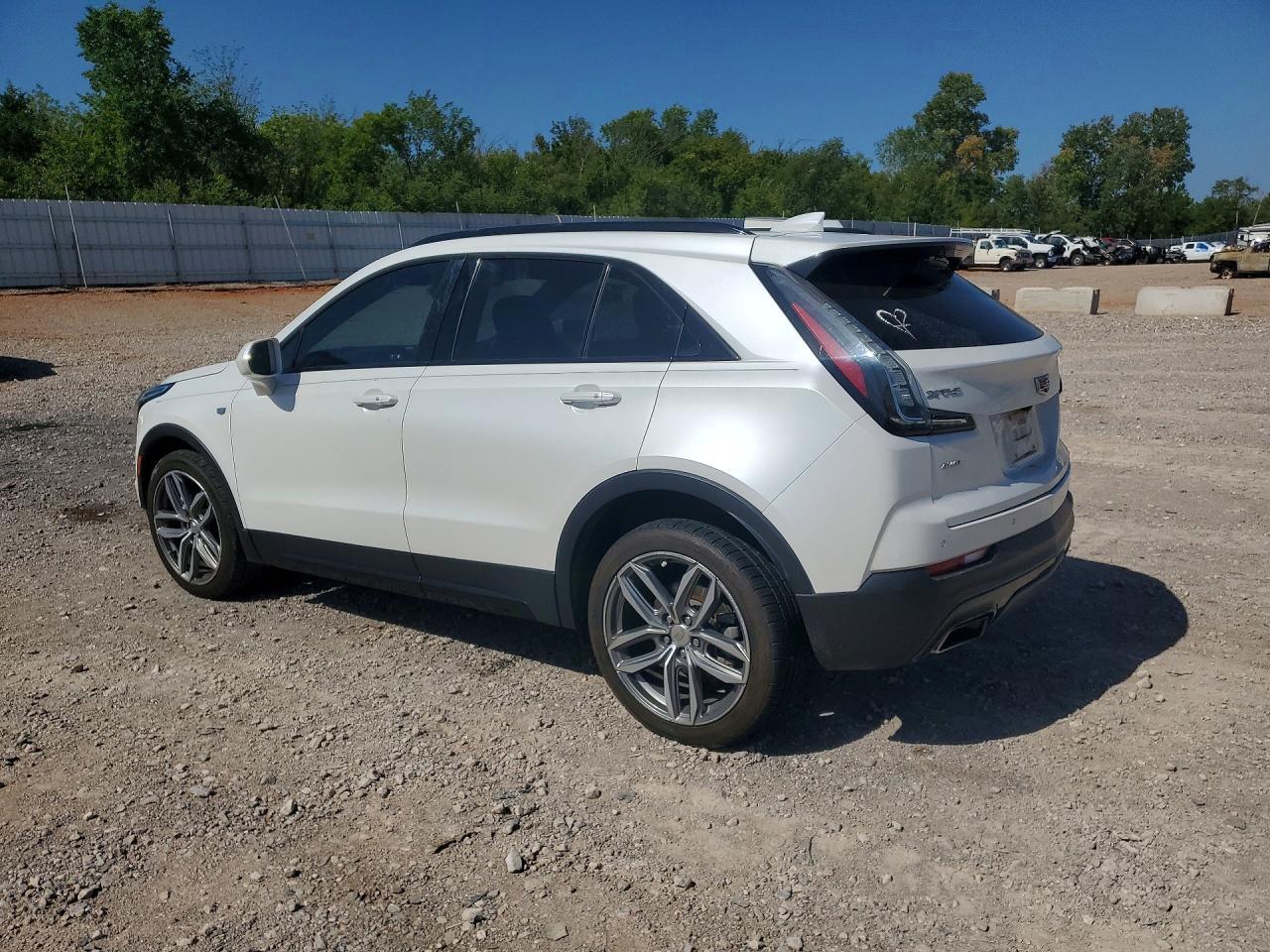 2019 Cadillac Xt4 Sport - Фото 2