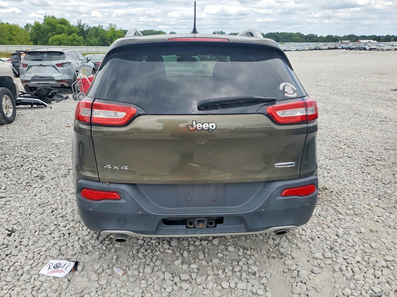 2015 Jeep Cherokee Latitude - Image 6