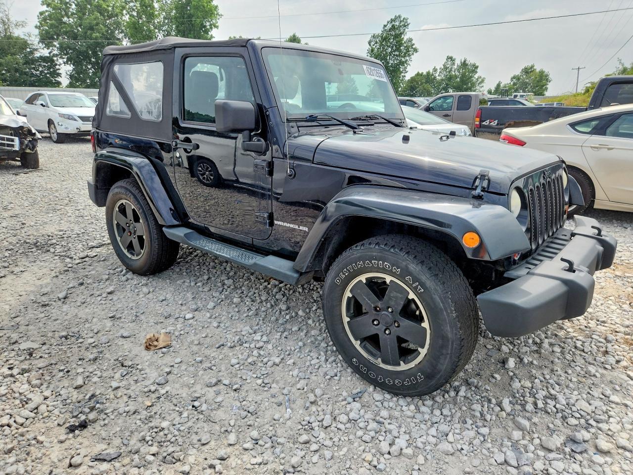 2012 Jeep Wrangler Sahara - Фото 4