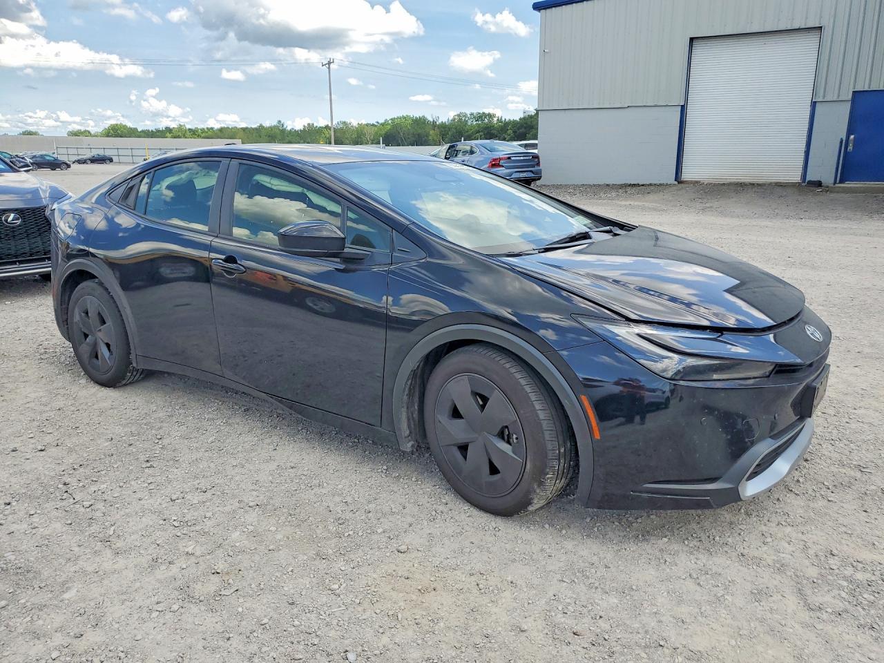 2025 Toyota Prius Plug-In Hybrid Se - Фото 4
