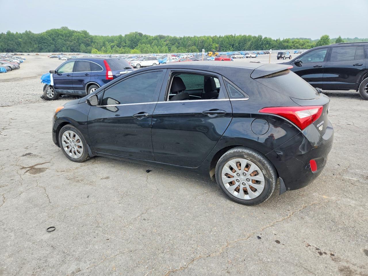 2016 Hyundai Elantra Gt Base - Фото 2