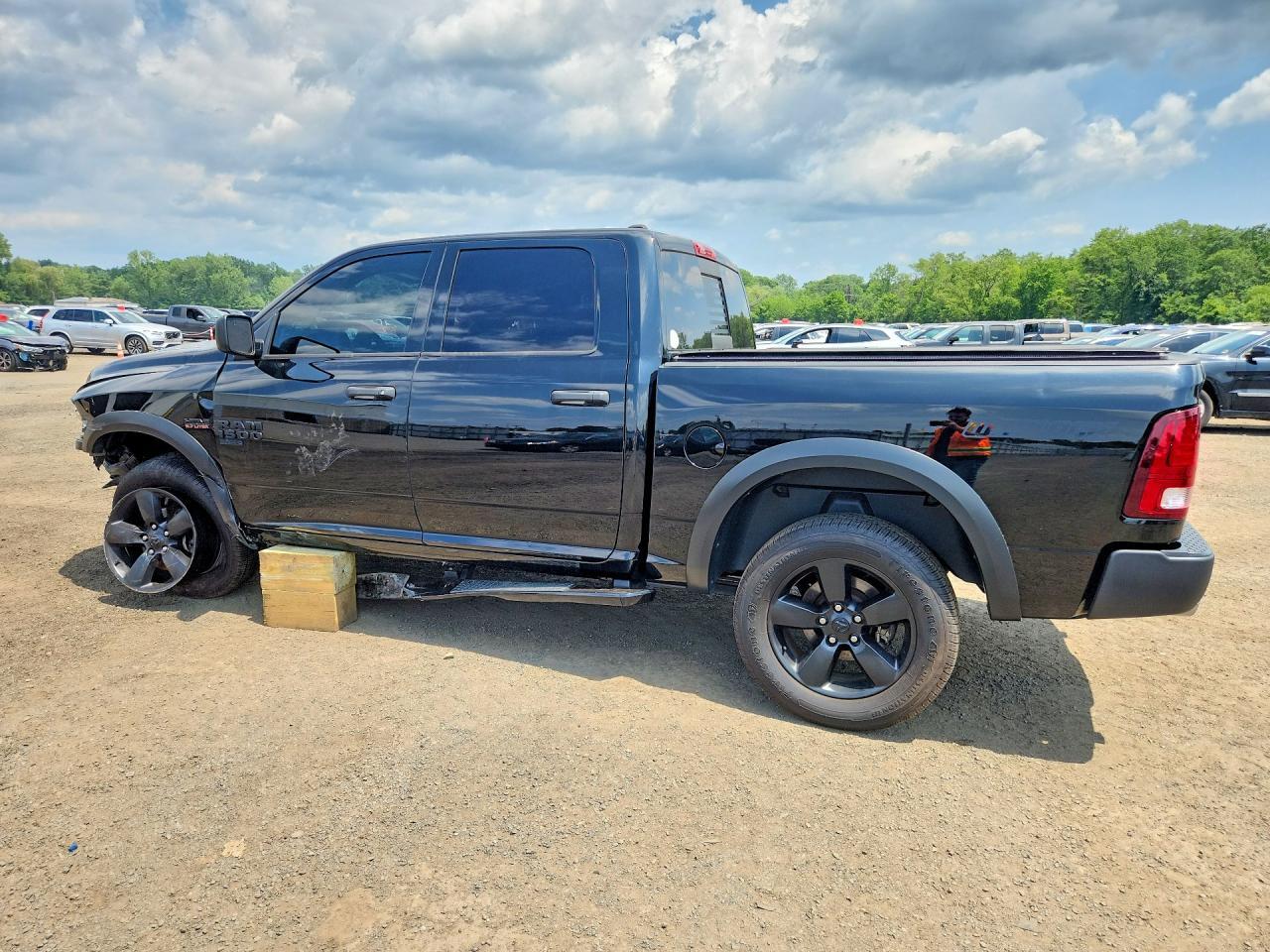 2020 Ram 1500 Classic Warlock/Slt - Фото 2