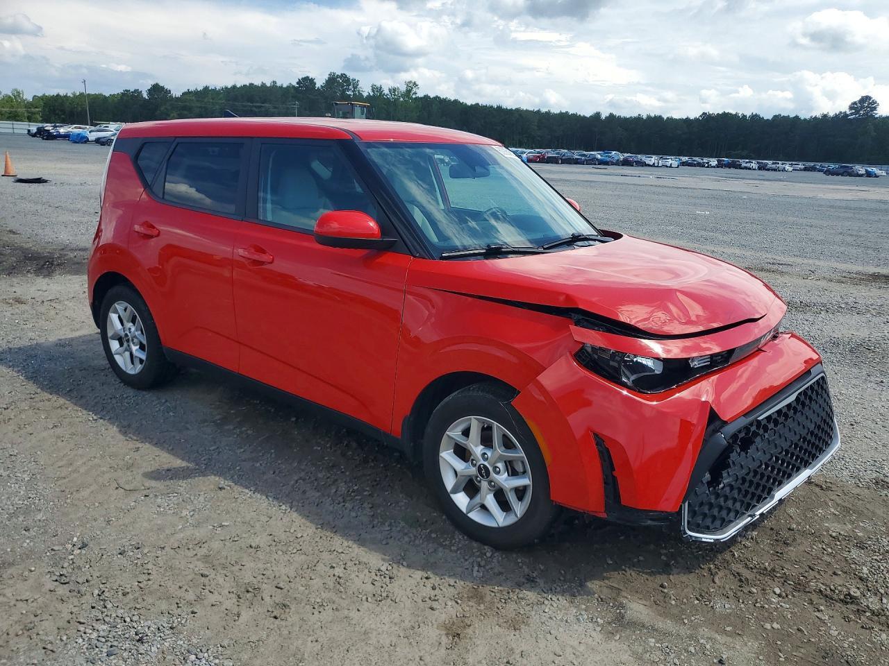 2025 Kia Soul Lx - Image 4