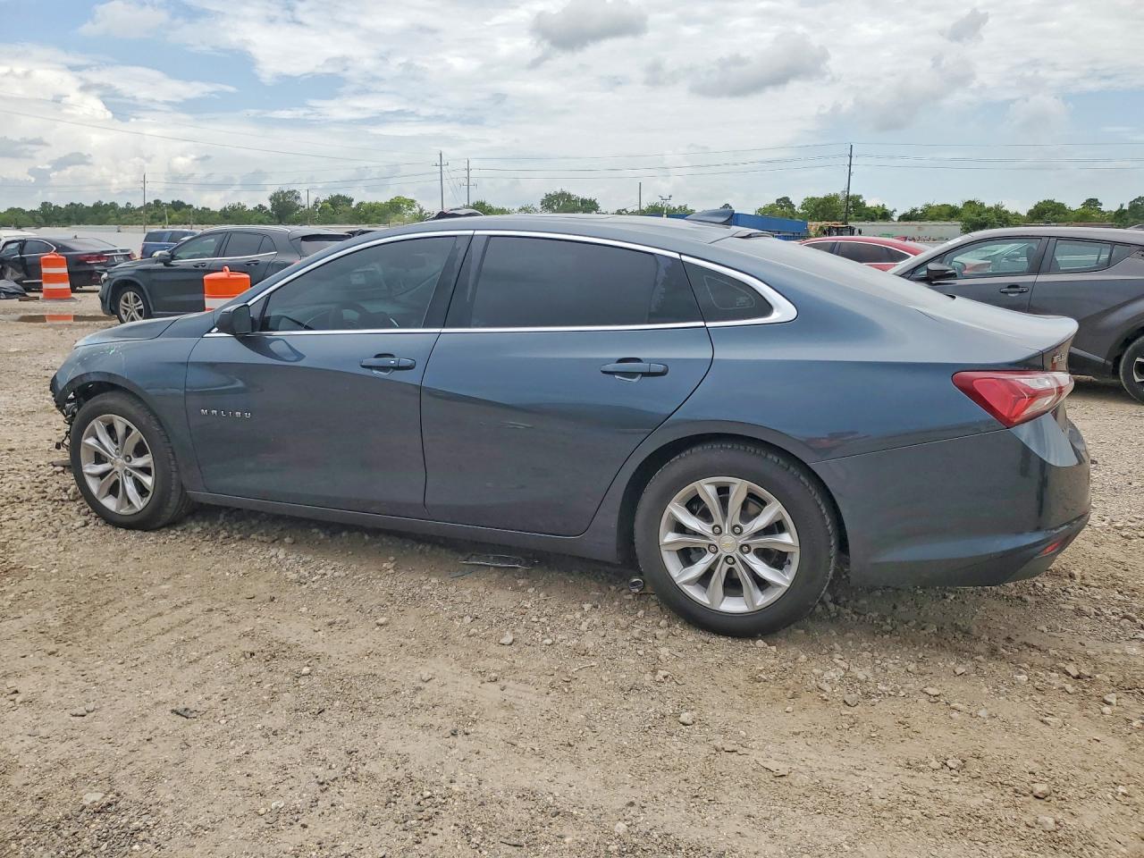 2021 Chevrolet Malibu Lt - Фото 2