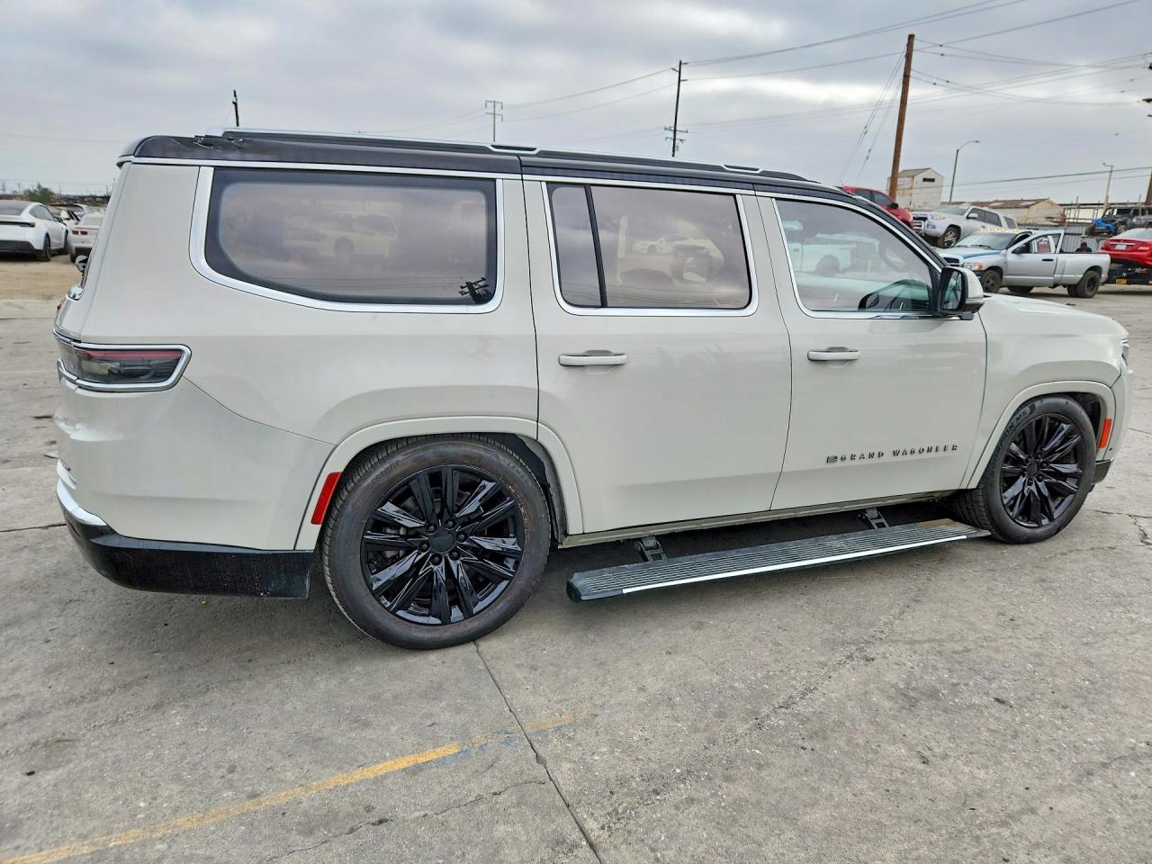 2022 Jeep Grand Wagoneer Series Iii - Фото 3