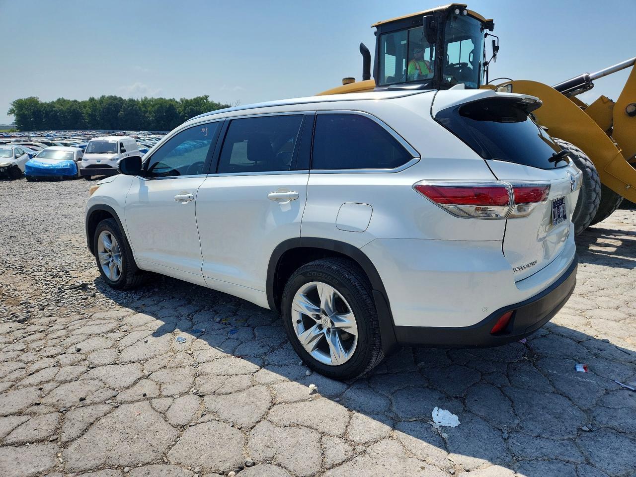 2014 Toyota Highlander Limited - Image 2