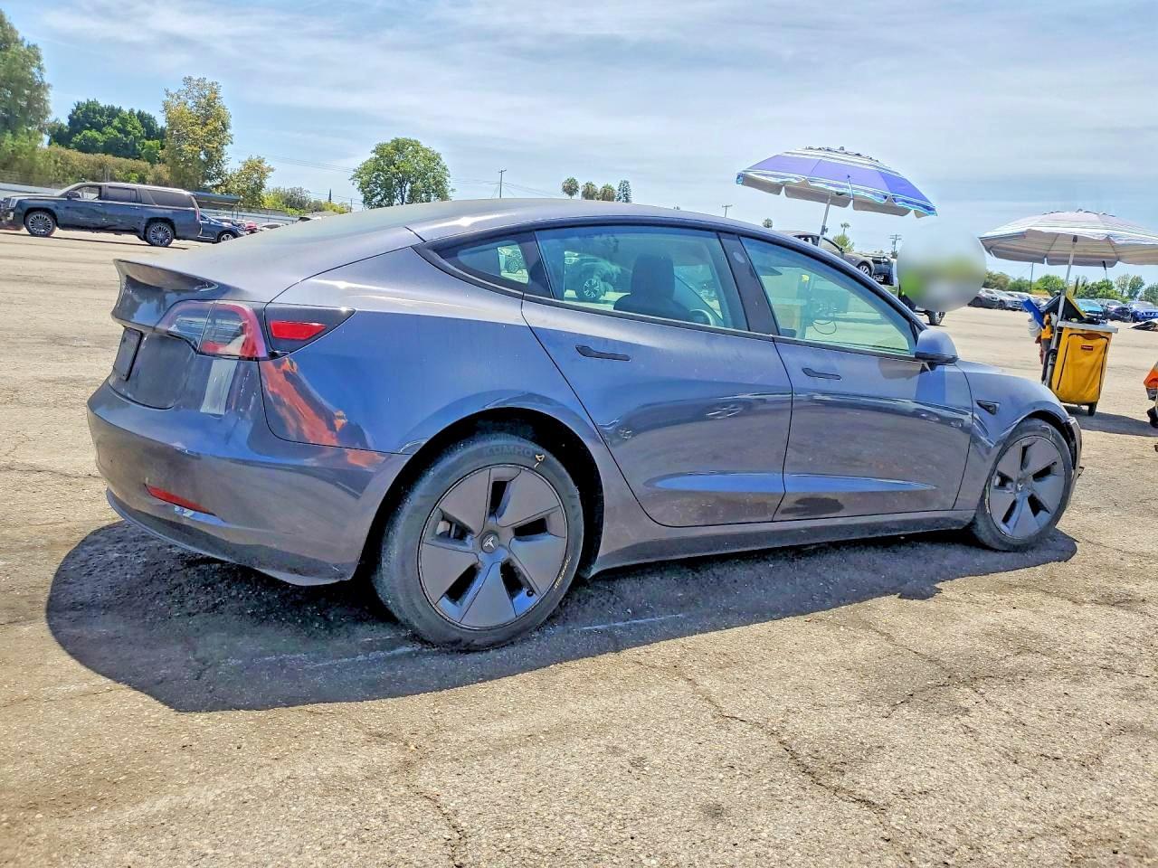 2023 Tesla Model 3 - Image 3