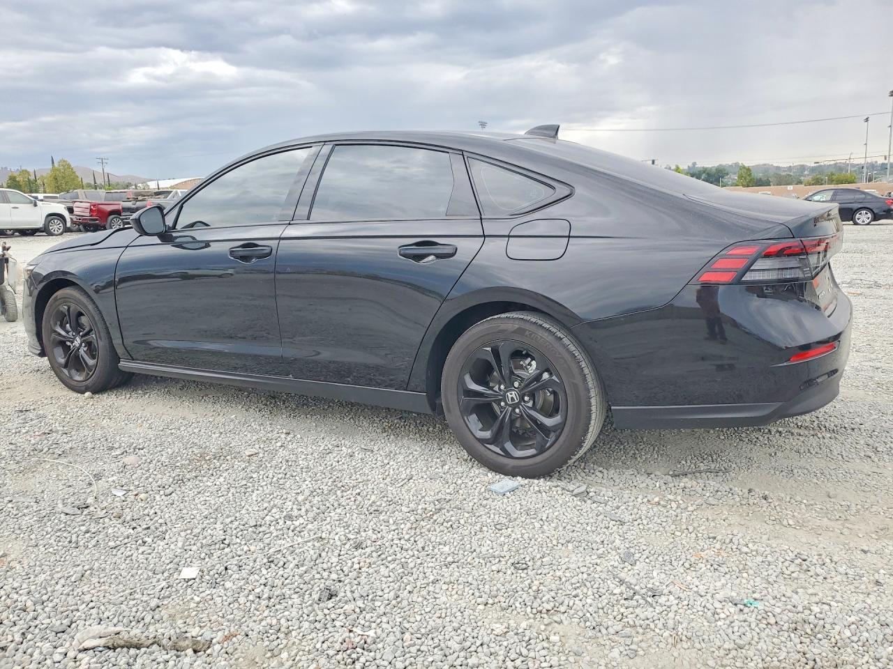 2025 Honda Accord Se - Фото 2