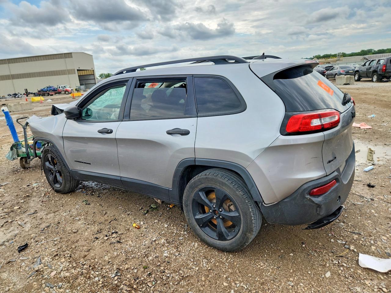 2017 Jeep Cherokee - Image 2