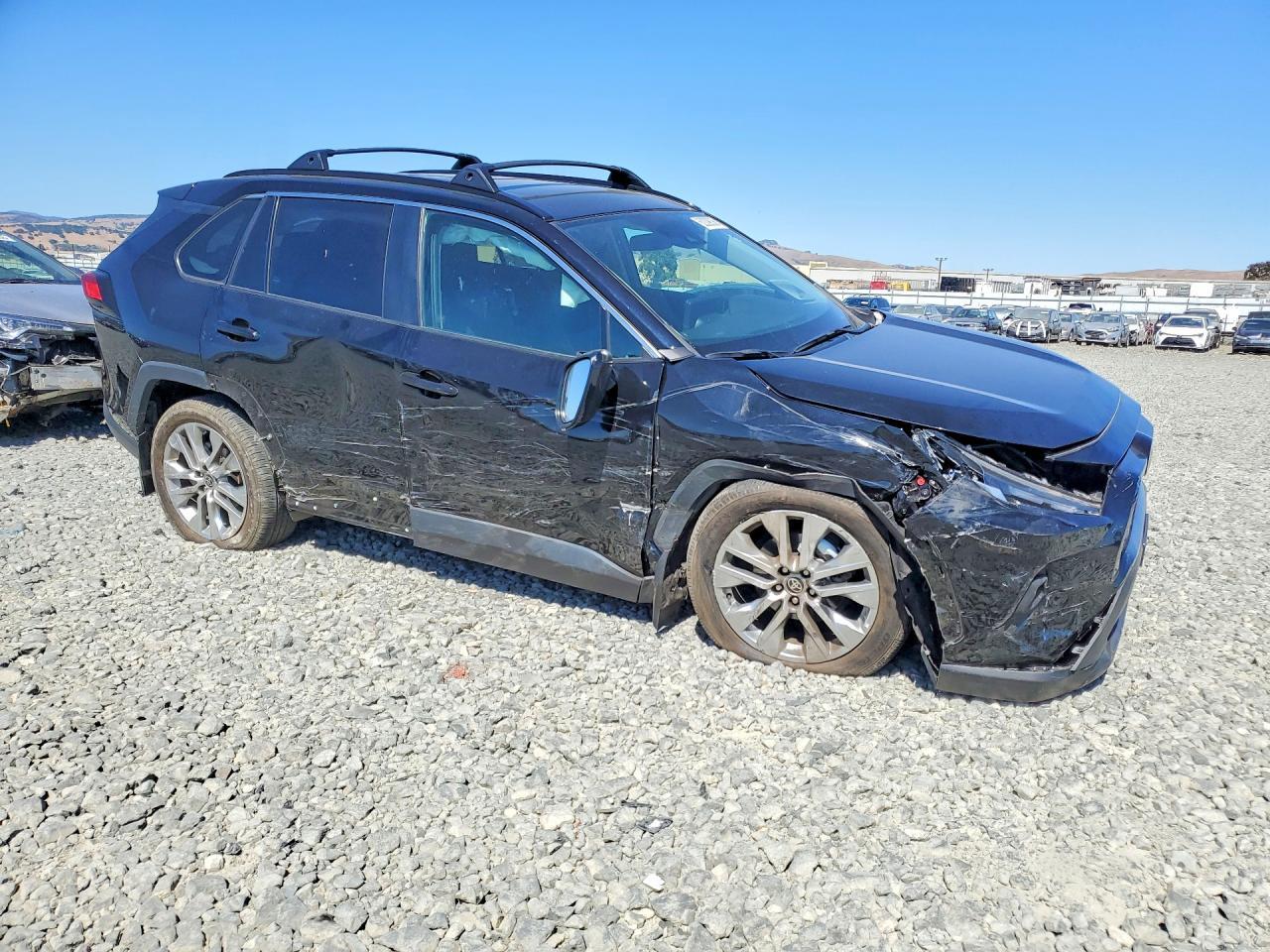 2023 Toyota Rav4 Xle Premium - Фото 4