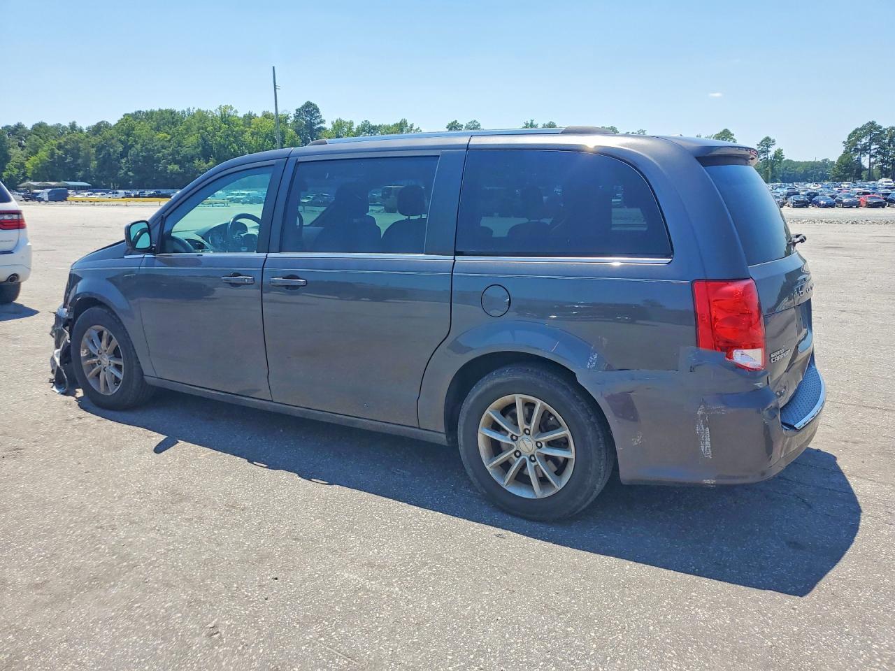 2020 Dodge Grand Caravan Sxt - Image 2