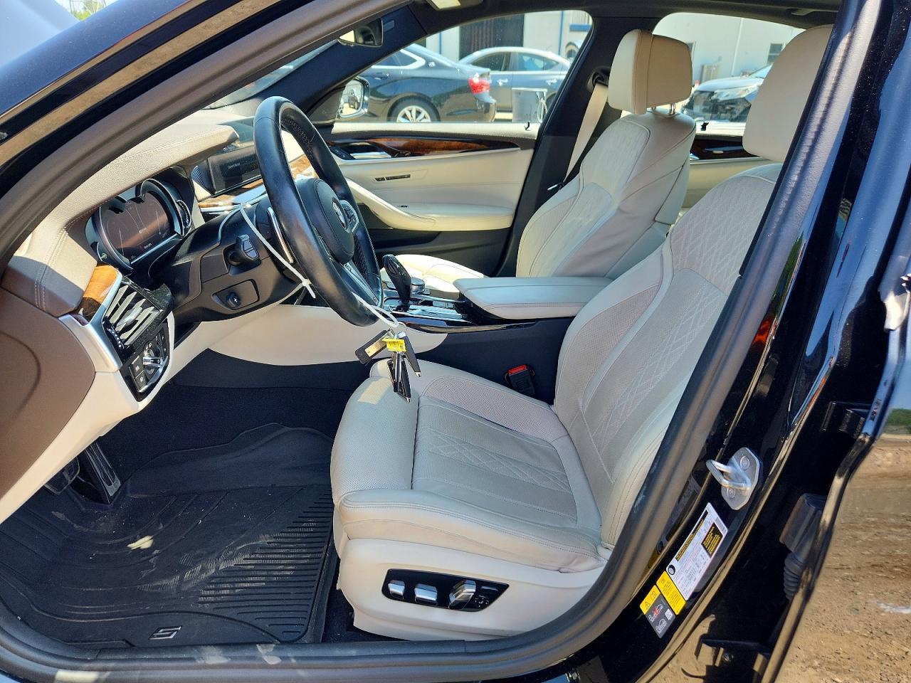 2018 BMW 530Xe - Фото 7