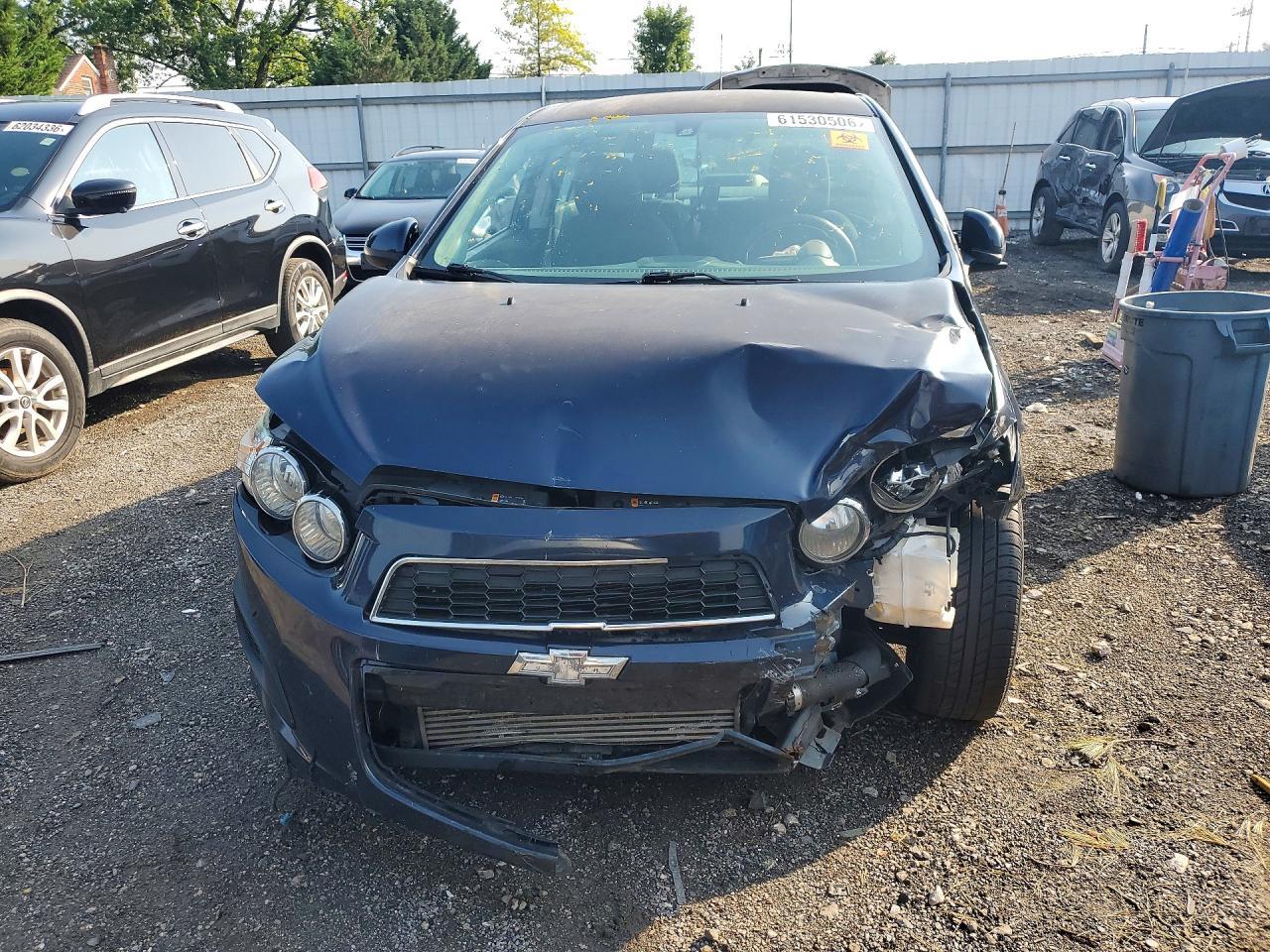 2016 Chevrolet Sonic Lt - Фото 5