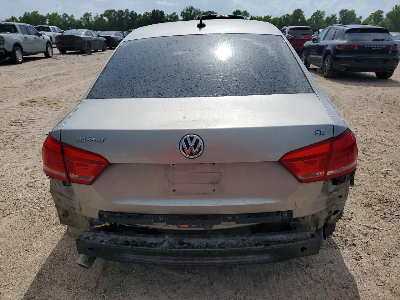 2014 Volkswagen Passat Se - Image 6