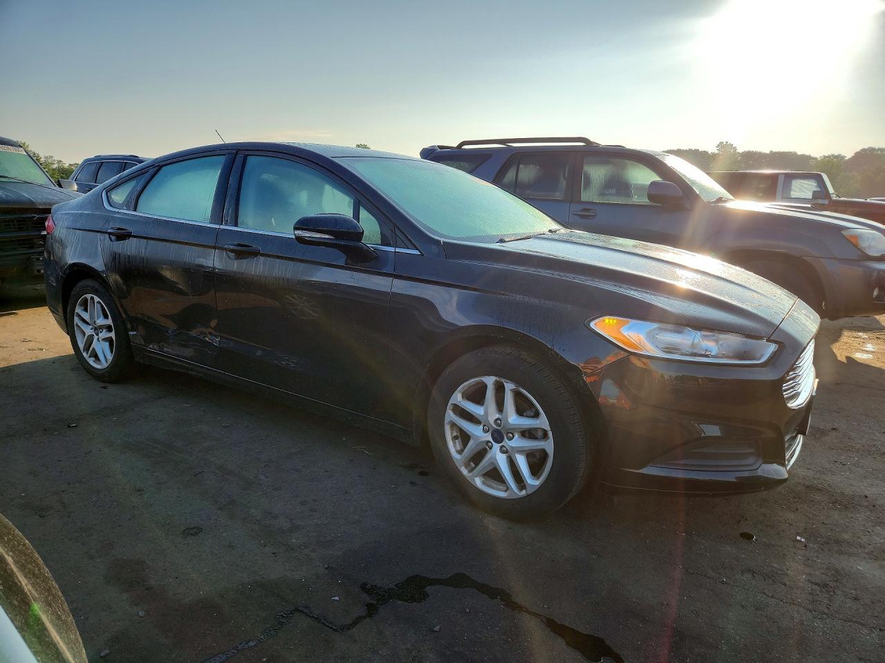 2016 Ford Fusion Se - Фото 4