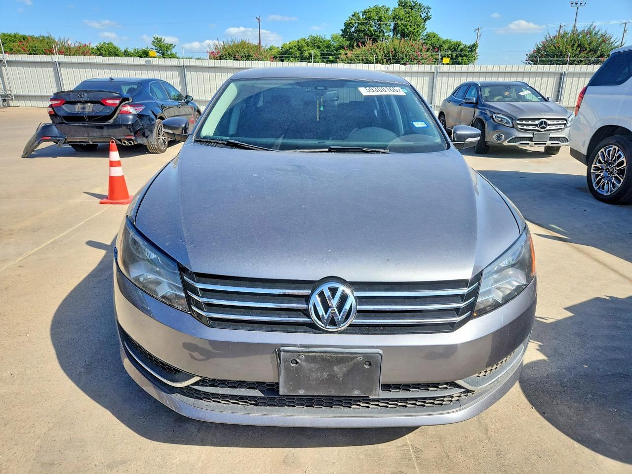 2014 Volkswagen Passat Se - Фото 5
