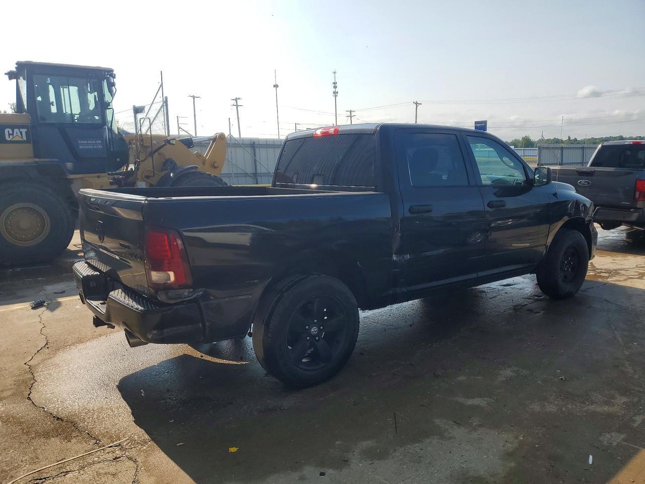 2014 Ram 1500 St - Image 3