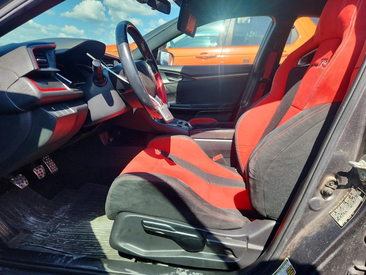 2019 Honda Civic Type-R Touring - Image 7