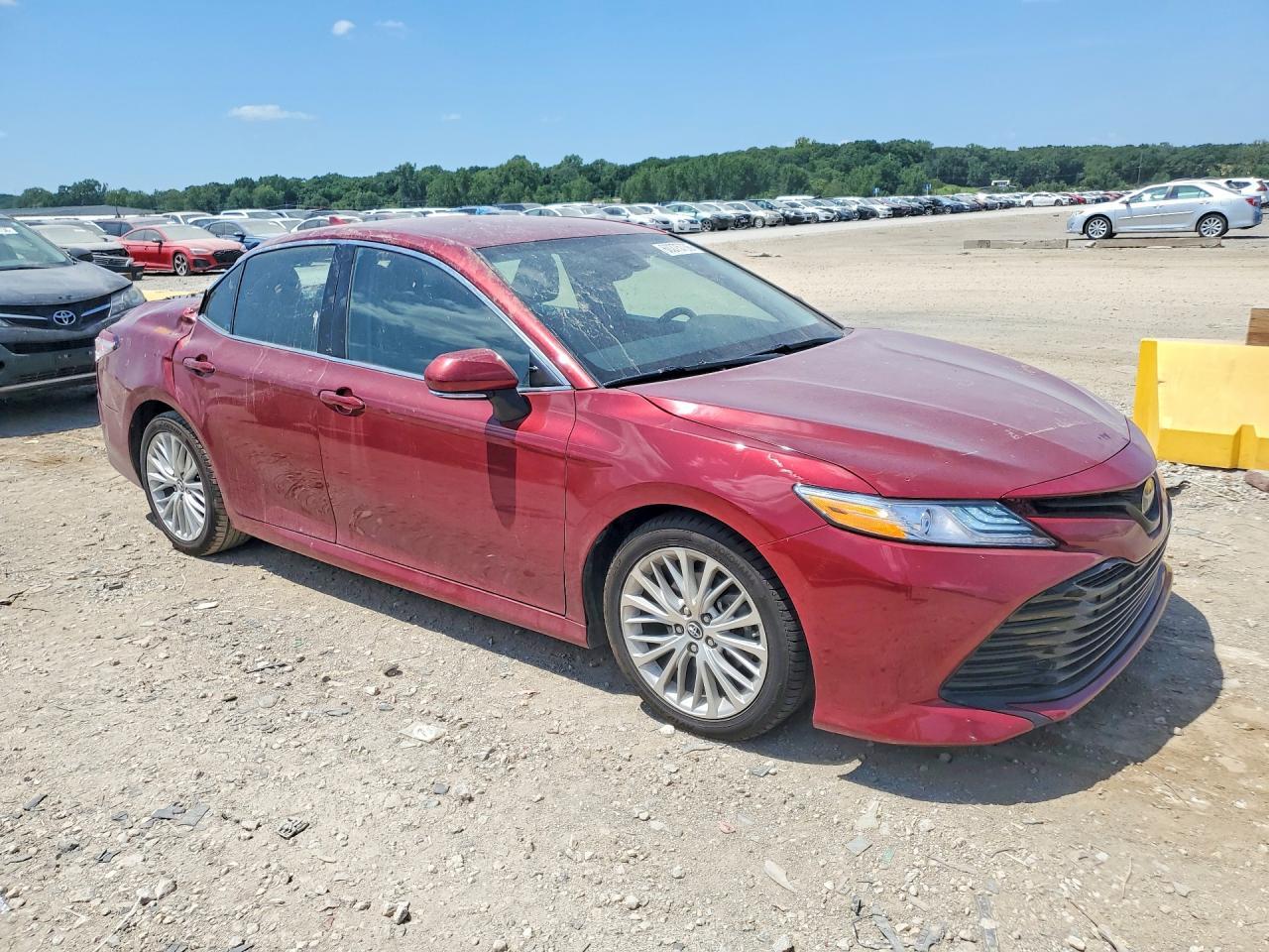2019 Toyota Camry Xle - Image 4