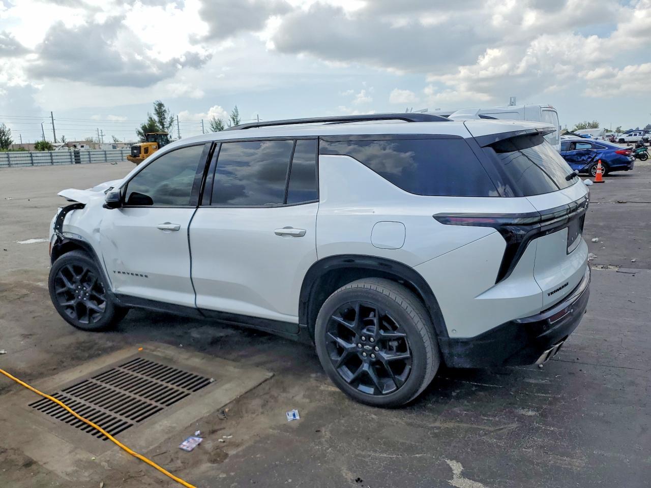 2024 Chevrolet Traverse Rs - Фото 2