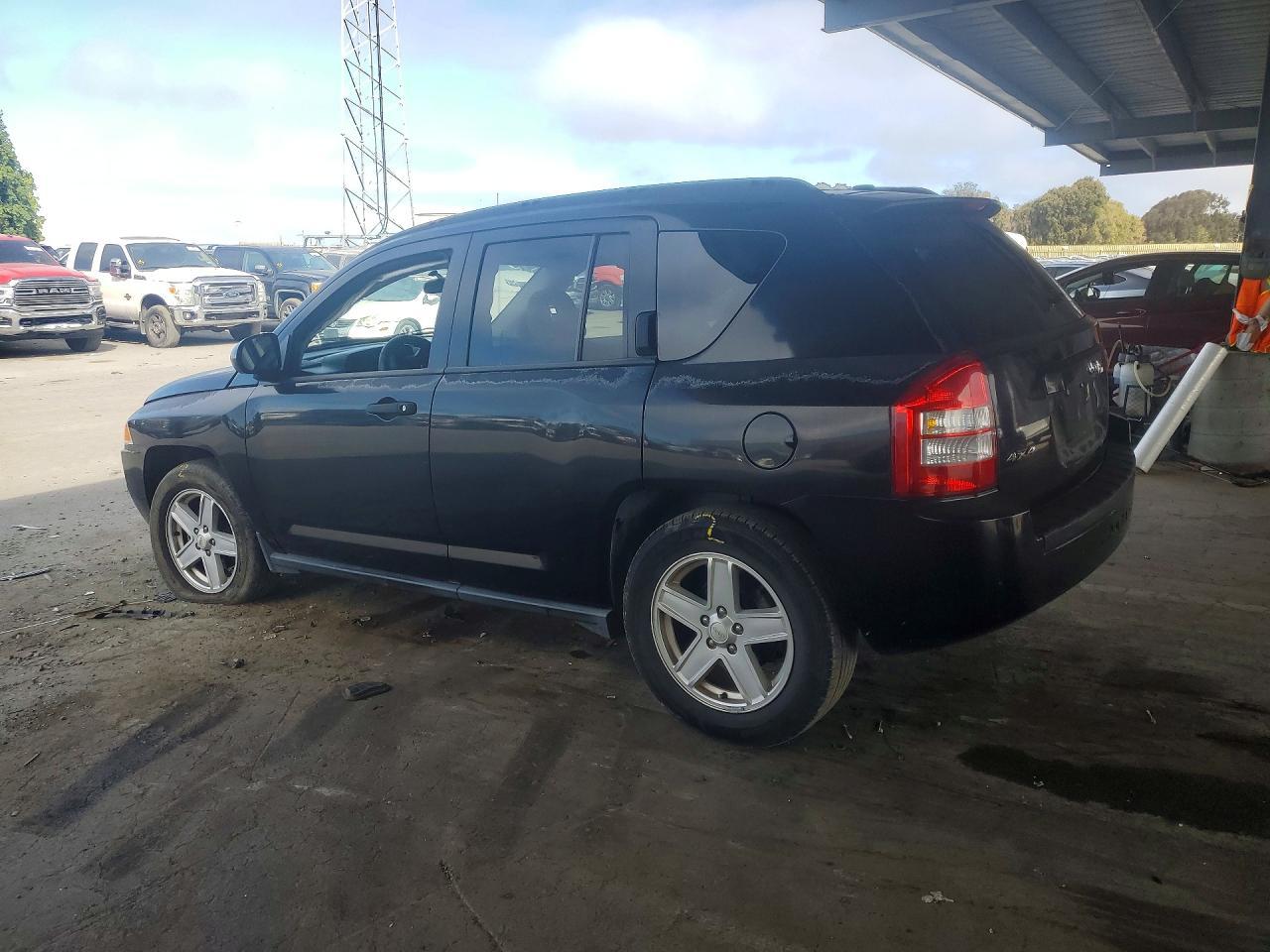 2007 Jeep Compass - Фото 2