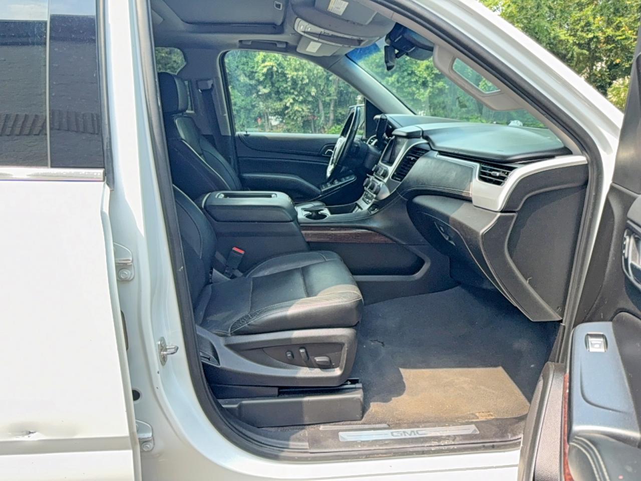 2019 GMC Yukon Xl K1500 Slt - Image 5