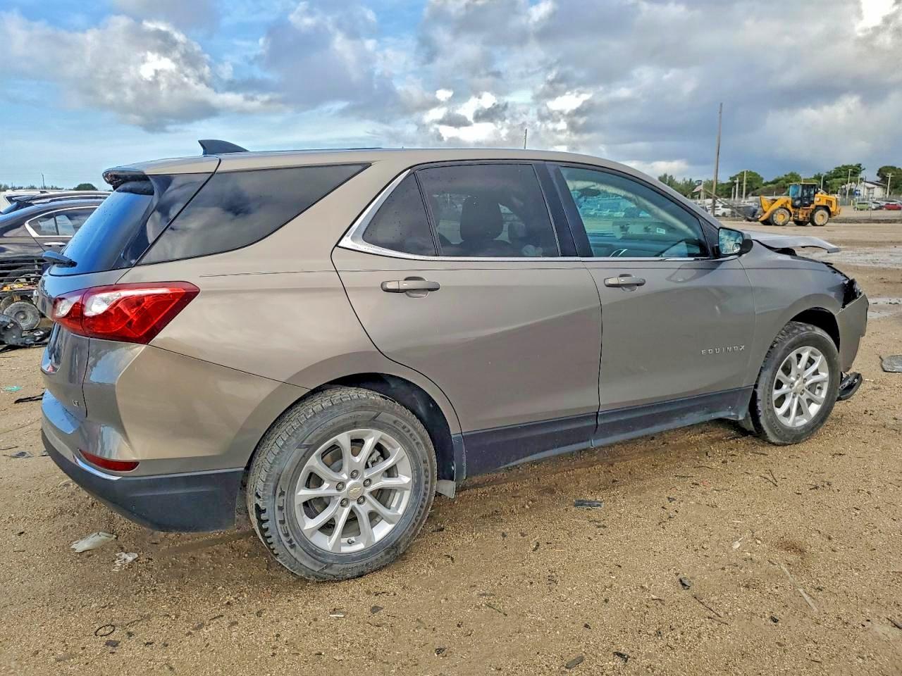2018 Chevrolet Equinox Lt - Фото 3