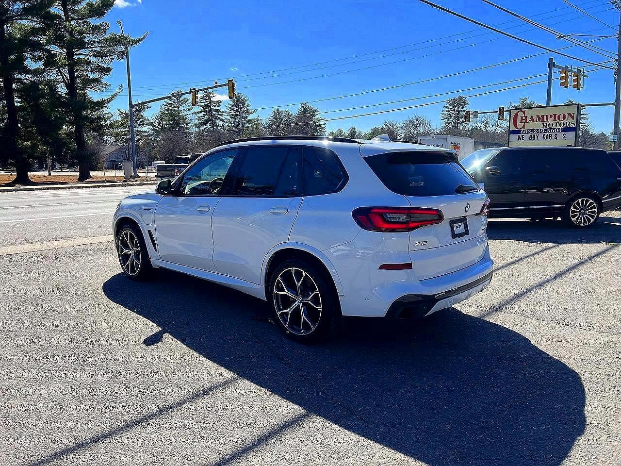 2021 BMW X5 xDrive45E - Фото 3
