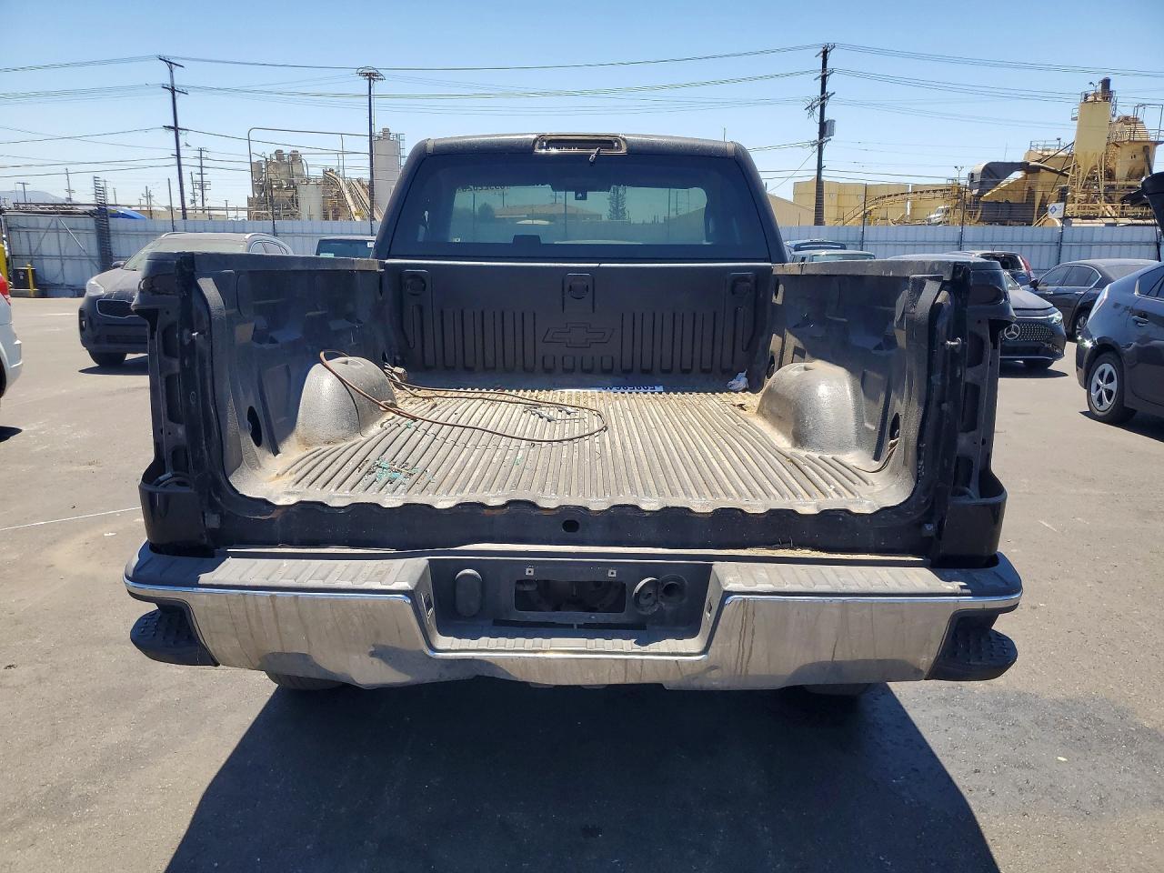 2018 Chevrolet Silverado C1500 - Image 6