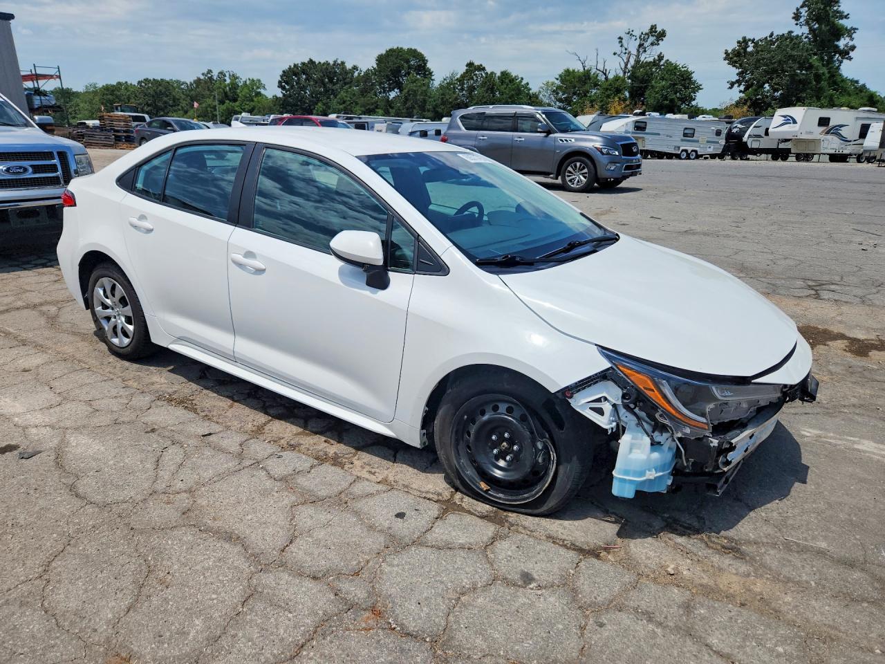 2023 Toyota Corolla Le - Image 4