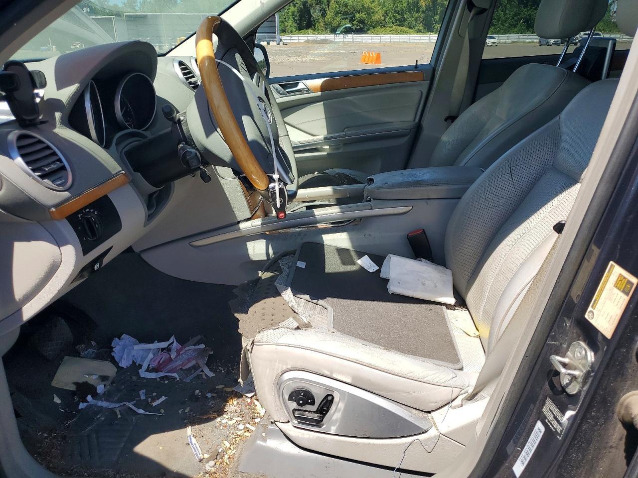 2010 Mercedes-Benz Gl 550 4Matic - Image 7