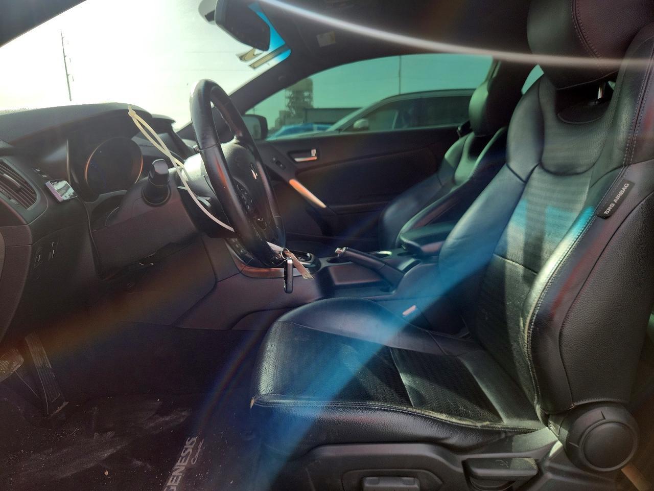 2013 Hyundai Genesis Coupe 3.8 Grand Touring - Image 7
