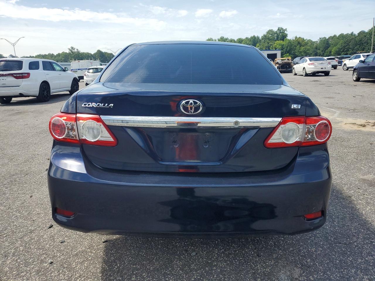 2011 Toyota Corolla Le - Image 6