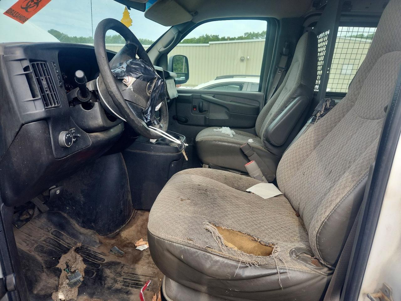 2009 GMC Savana G2500 - Фото 7