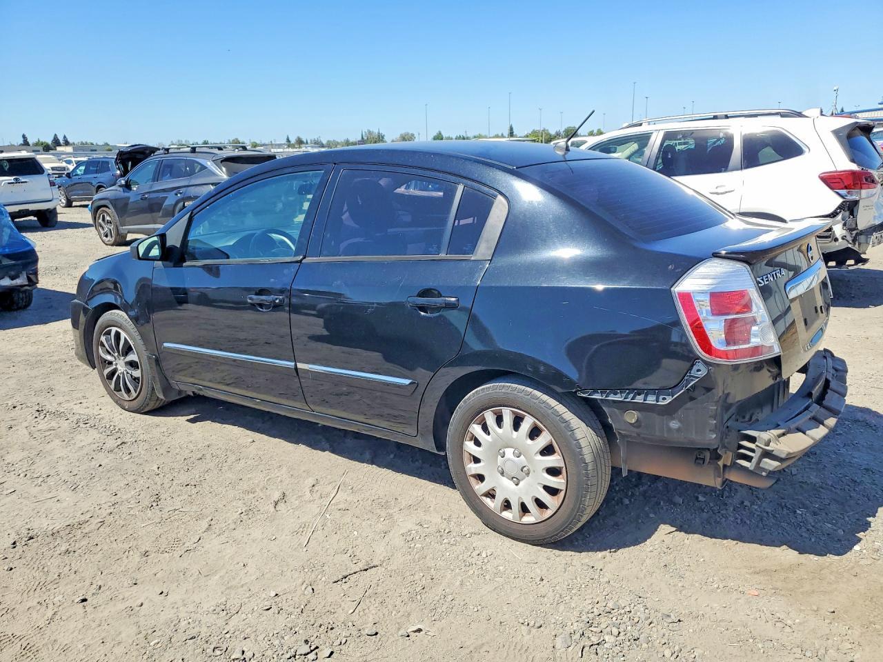 2012 Nissan Sentra 2.0 - Image 2