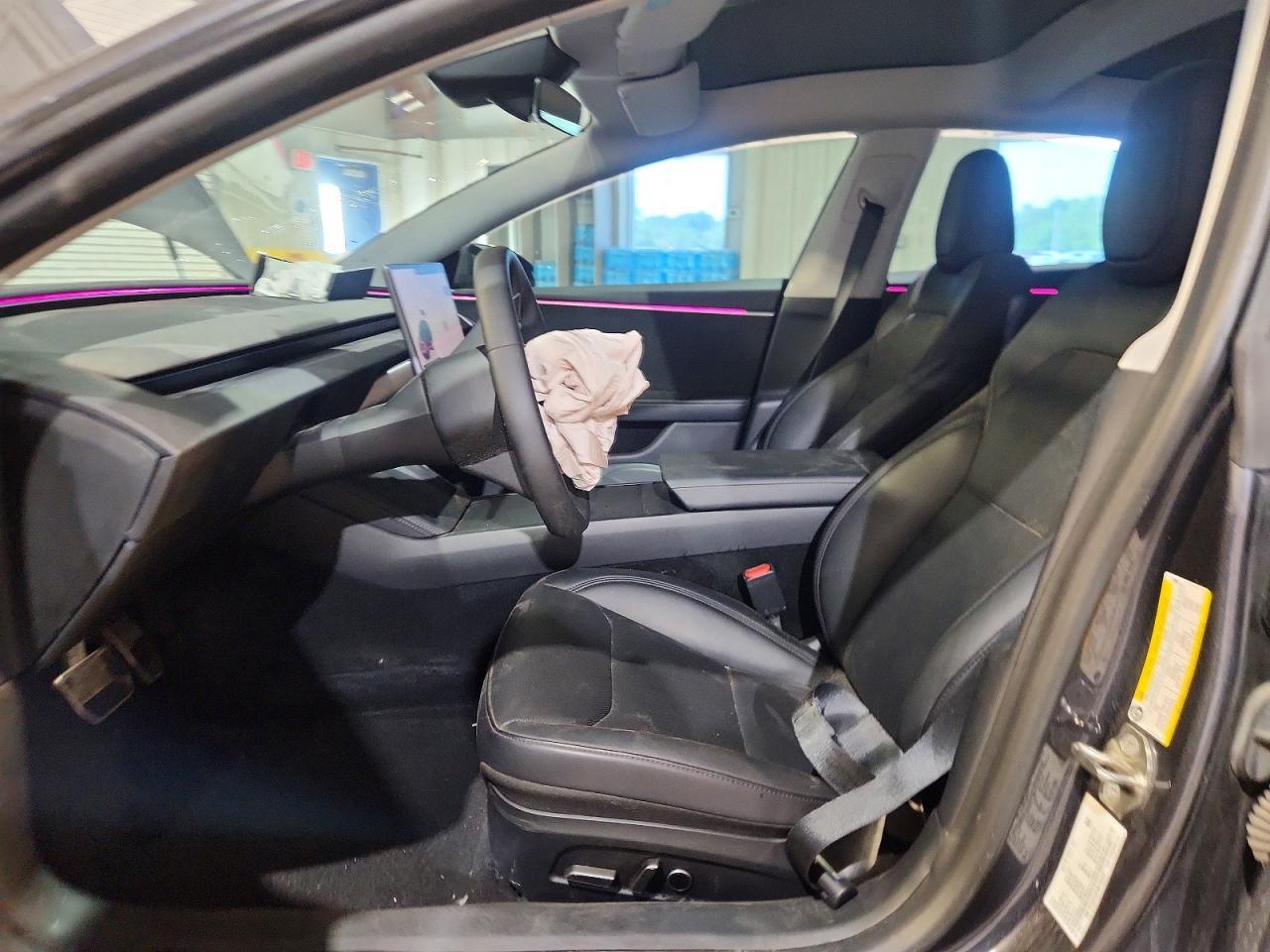 2024 Tesla Model 3 - Image 7