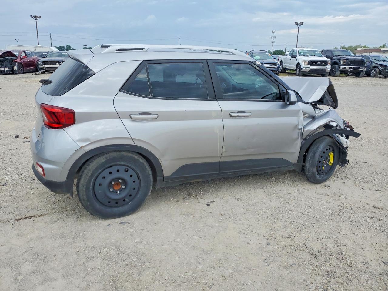 2024 Hyundai Venue Sel - Фото 3