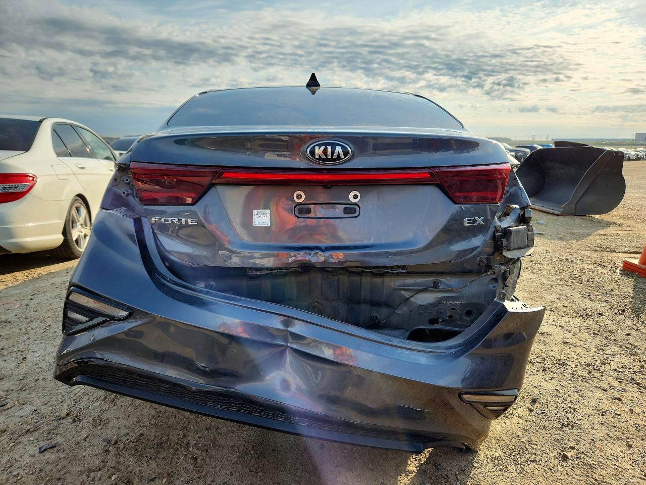 2021 Kia Forte Ex - Image 6
