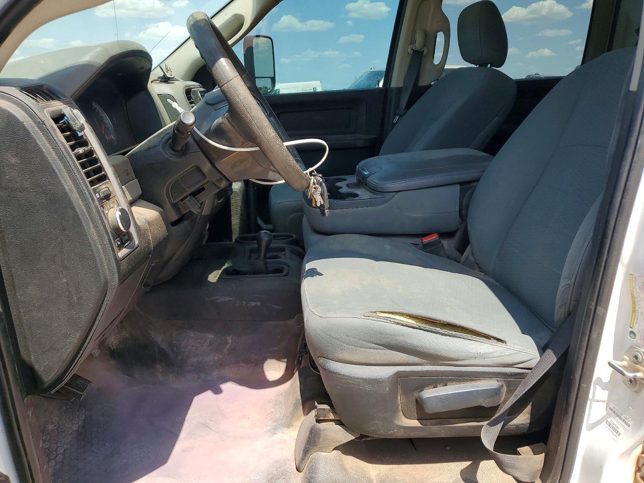 2018 Ram 2500 St - Image 7