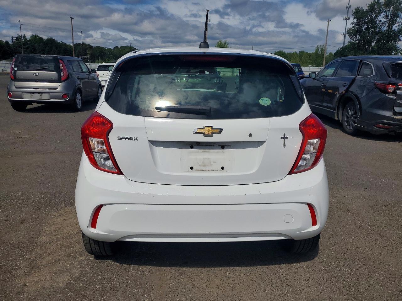 2019 Chevrolet Spark Ls - Фото 6