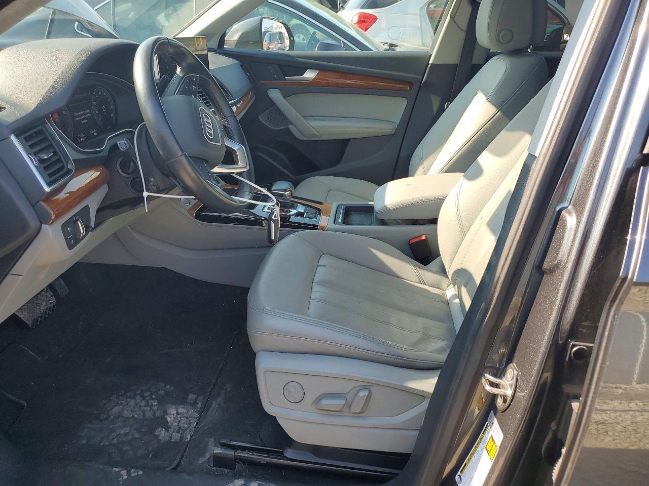 2022 Audi Q5 Premium Plus 45 - Фото 7