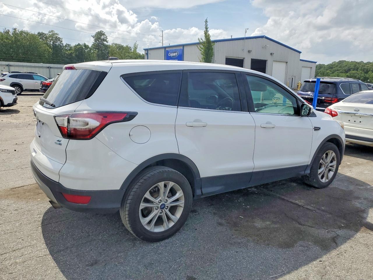 2017 Ford Escape Se - Фото 3