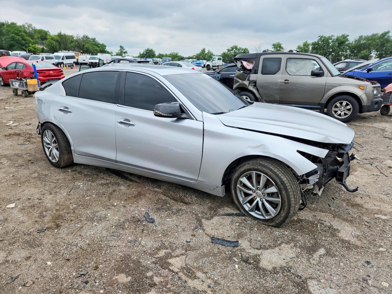 2015 Infiniti Q50 Premium - Фото 4