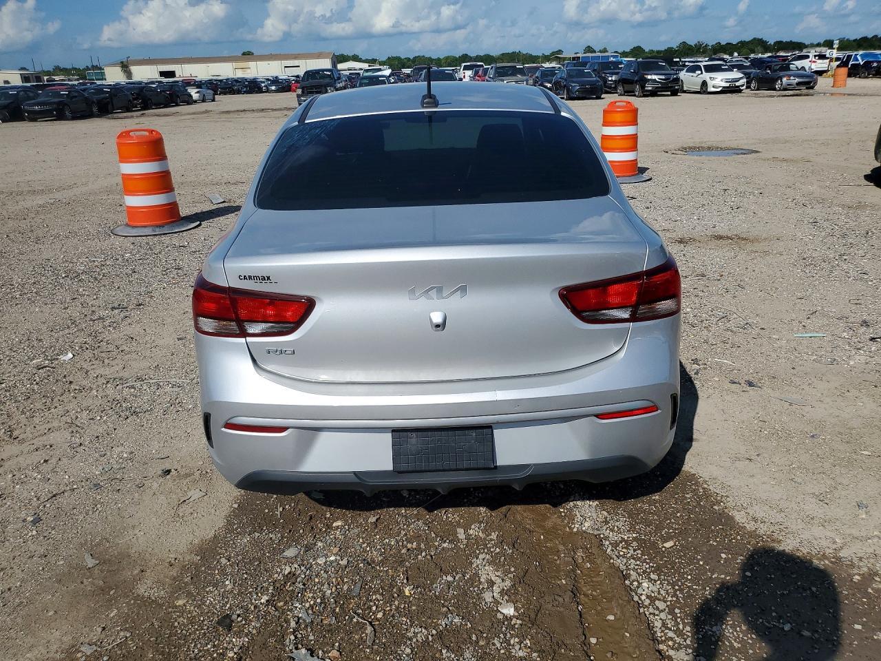 2022 Kia Rio Lx - Image 6