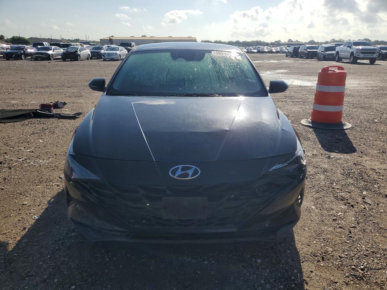 2023 Hyundai Elantra Sel - Image 5