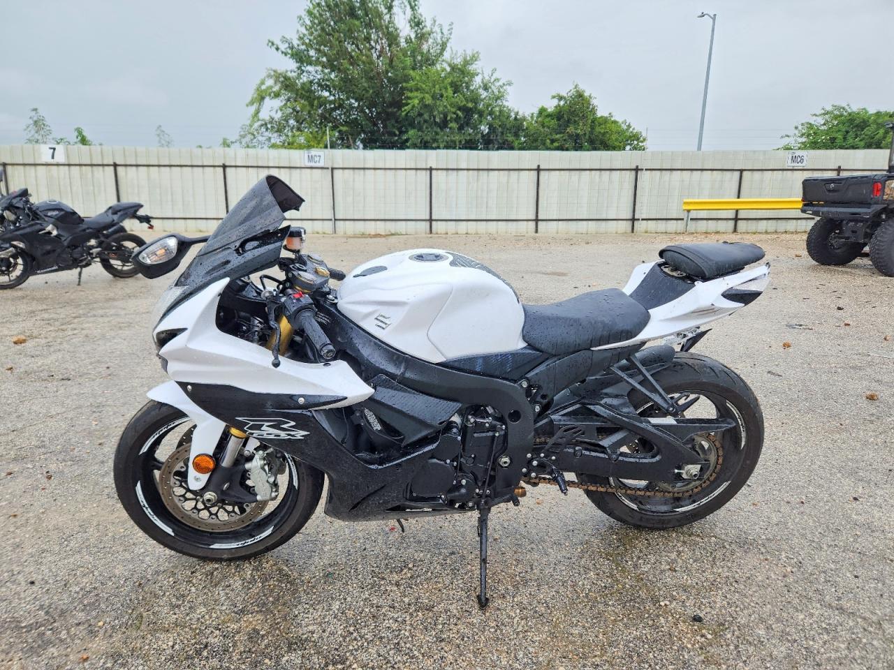 2020 Suzuki Gsx-R750 - Фото 3