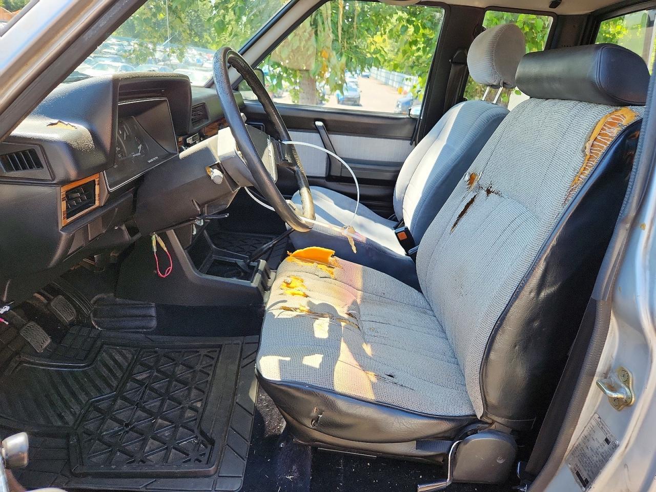 1984 Datsun 720 King Cab 4X4 - Фото 7