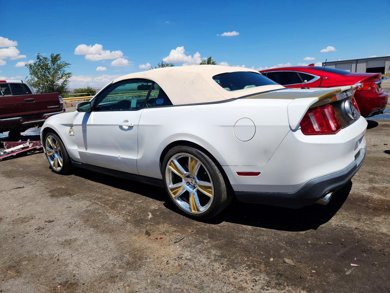 2010 Ford Mustang Gt - Image 2